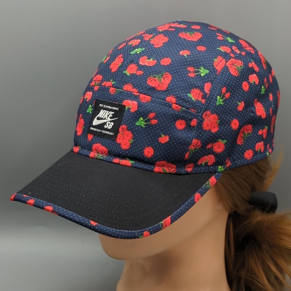 Nike SB 5 Panel Hat Cap OSFM Skateboarding Roses Floral Strapback All Over Print